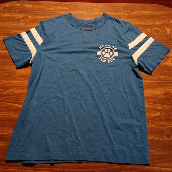 STRANGER THINGS T-SHIRT - Large // Netflix TV Sport Jersey Athletic tee shirt - Picture 2 of 9